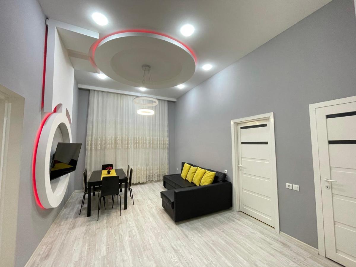 Deluxe Sapphire Residency - 4 Bedrooms Budapeste Exterior foto
