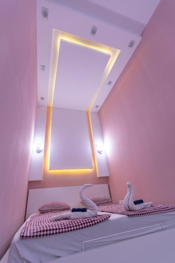 Deluxe Sapphire Residency - 4 Bedrooms Budapeste Exterior foto